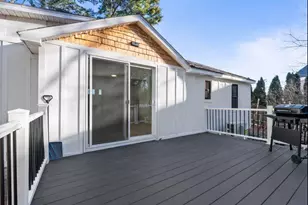 4 Highland Ave, Cumberland, ME 04021 - Photo 18