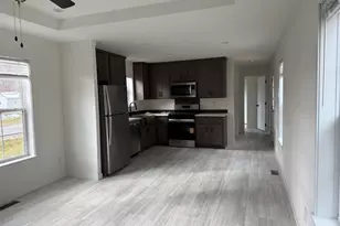 123 Dutch Dr, Farmington, ME 04938 - Photo 4