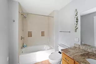236 W Broadway, Bangor, ME 04401 - Photo 40