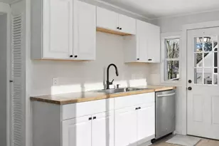 32 Abbott St, Waterville, ME 04901 - Photo 4