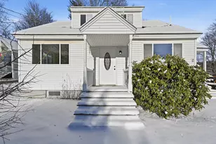 32 Abbott St, Waterville, ME 04901 - Photo 2