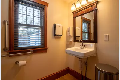 546 Broadway, Bangor, ME 04401 - Photo 22