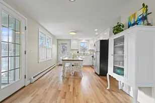 17 Spring St, South Portland, ME 04106 - Photo 1