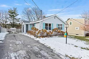 17 Spring St, South Portland, ME 04106 - Photo 2