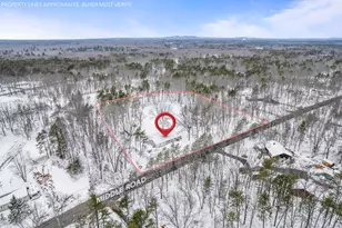 24 Middle Rd, Kennebunk, ME 04043 - Photo 2