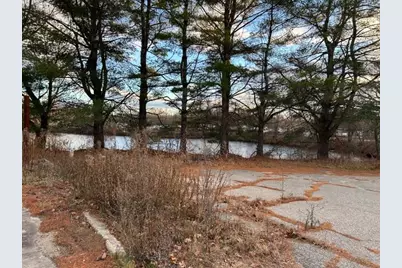 912 Washington Street N, Auburn, ME 04210 - Photo 2