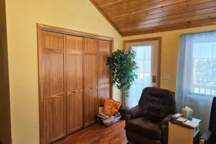 122 Davis St, Brownville, ME 04414 - Photo 12