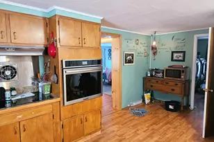 122 Davis St, Brownville, ME 04414 - Photo 4
