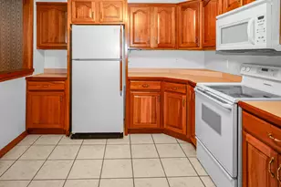 630 Franklin St, Rumford, ME 04276 - Photo 2