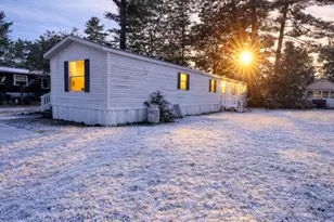 21 Holiday Ln, Standish, ME 04084 - Photo 2