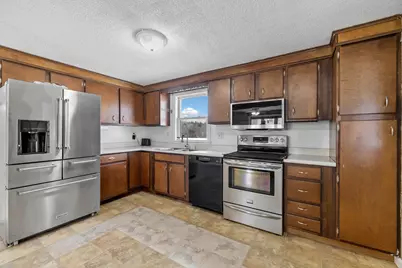 18 Plymouth Drive, Biddeford, ME 04005 - Photo 8