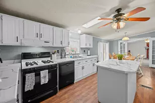 192 Warren Rd, Monmouth, ME 04259 - Photo 14