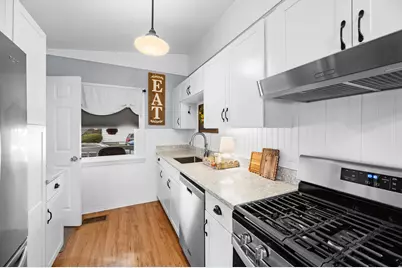10 Rita Avenue, Lewiston, ME 04240 - Photo 8