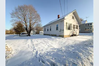 10 Lindsay Street, Lincoln, ME 04457 - Photo 4