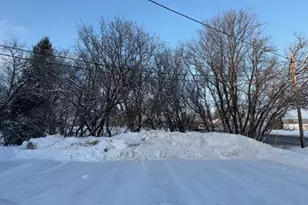 562 Main St, Caribou, ME 04736 - Photo 4