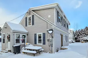 33 Elizabeth St, Presque Isle, ME 04769 - Photo 6