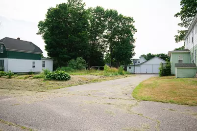 20 Beech Street, East Millinocket, ME 04430 - Photo 32