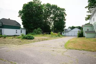 20 Beech St, East Millinocket, ME 04430 - Photo 32