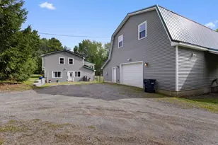 32 Charles Dr, Holden, ME 04429 - Photo 2
