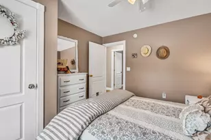 1306 Hudson Rd, Glenburn, ME 04401 - Photo 20