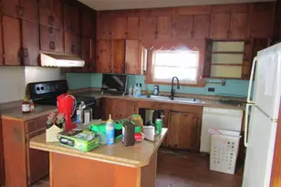 13 Otis St, Livermore Falls, ME 04254 - Photo 2