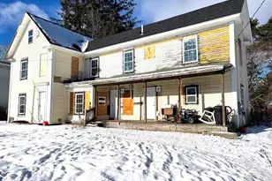 296 N Main St, Pittsfield, ME 04967 - Photo 2