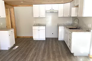 296 N Main St, Pittsfield, ME 04967 - Photo 6