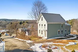 16 School St, Waldoboro, ME 04572 - Photo 2
