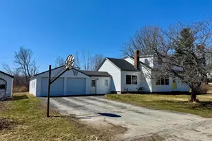 35 School St, Stockton Springs, ME 04981 - Photo 2