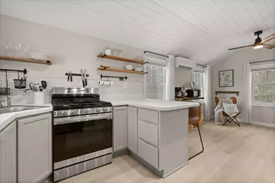 92 Wilson Road, Kittery, ME 03904 - Photo 6