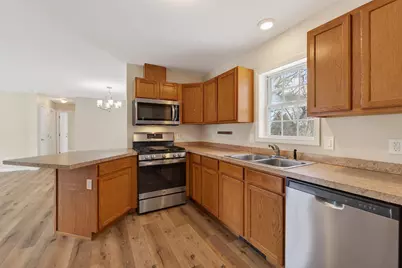 30 Elliott Avenue, Lewiston, ME 04240 - Photo 12