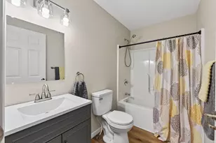 30 Elliott Ave, Lewiston, ME 04240 - Photo 10