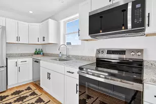 17 Feldspar Ln, Cumberland, ME 04021 - Photo 6