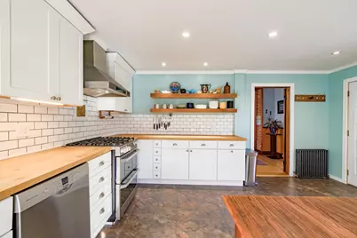 136 Talbot Avenue, Rockland, ME 04841 - Photo 22