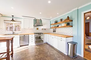 136 Talbot Ave, Rockland, ME 04841 - Photo 4