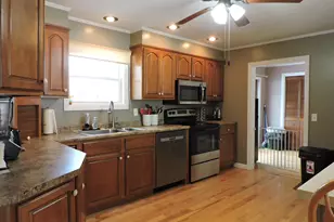 7 Taylor Ave, Waterville, ME 04901 - Photo 6