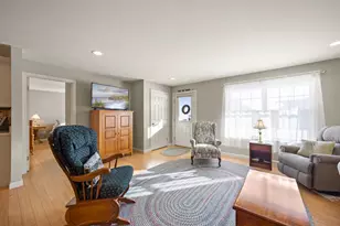 19 Fieldstone Dr, Oakland, ME 04963 - Photo 8