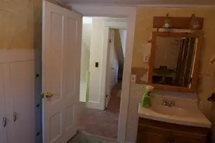 103 Pleasant St, Dexter, ME 04930 - Photo 28