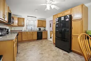 24 Clifford St, Mechanic Falls, ME 04256 - Photo 22