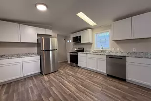 16 Sparrow Dr, Augusta, ME 04330 - Photo 2