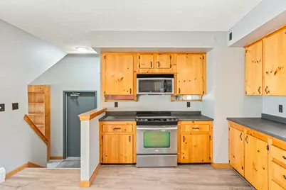 823 Washington Street N, Auburn, ME 04210 - Photo 8