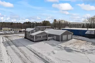 823 Washington St N, Auburn, ME 04210 - Photo 2