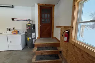 142 Washington St, Greenville, ME 04441 - Photo 18