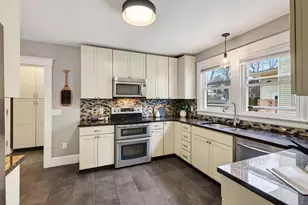 218 Bradley St, Portland, ME 04103 - Photo 20