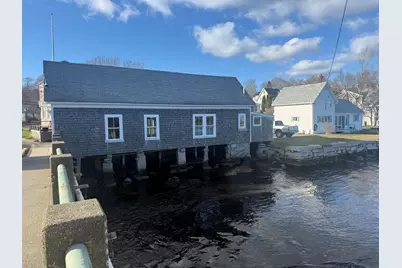 10 W Main Street, Vinalhaven, ME 04863 - Photo 1