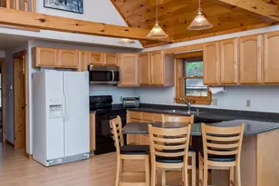 197 Vernon St, Bethel, ME 04217 - Photo 6