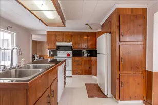 80 Holmes St, Rockland, ME 04841 - Photo 12