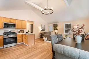 25 Spring Lake Dr, Waterboro, ME 04061 - Photo 8