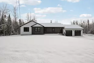 67 Stacey Ln, Kenduskeag, ME 04450 - Photo 1