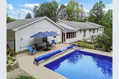 336 Main Street, Winthrop, ME 04364 - Photo 2